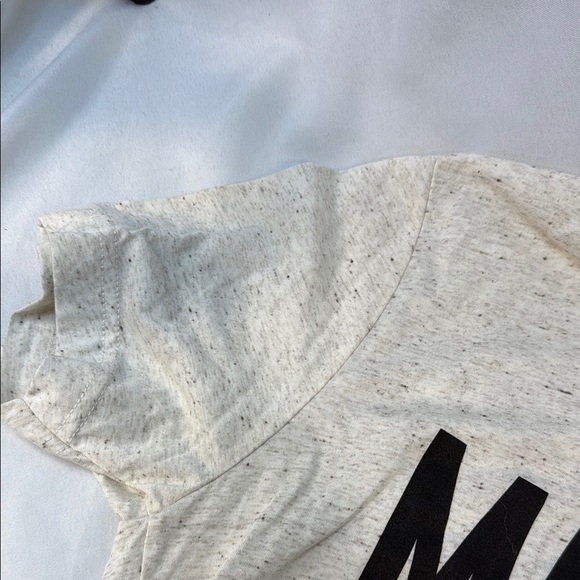 Mama w/ Lighting Bolt Graphic T-Shirt - Cream colored, Woman’s Medium, NWT - Picture 3 of 12